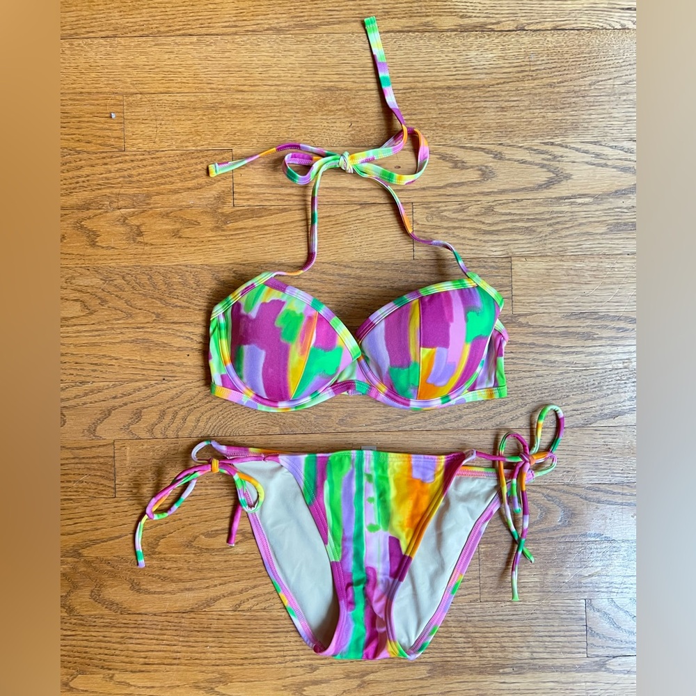 Vintage Victoria’s Secret Underwire String Bikini Set